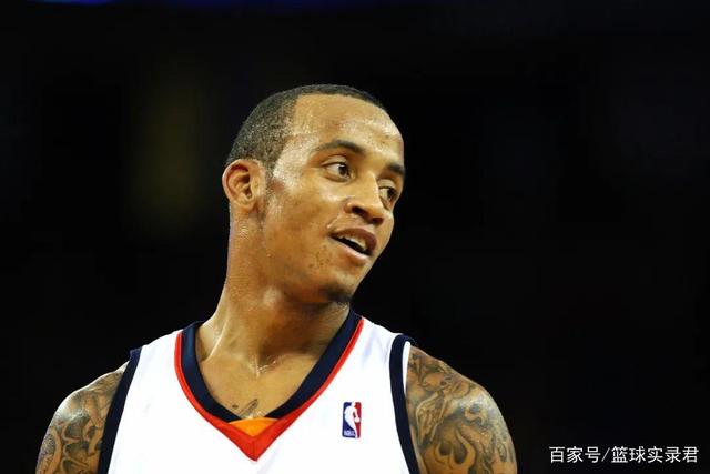 曼联有意引进多特蒙德前锋吉拉西，合同到期于2028年